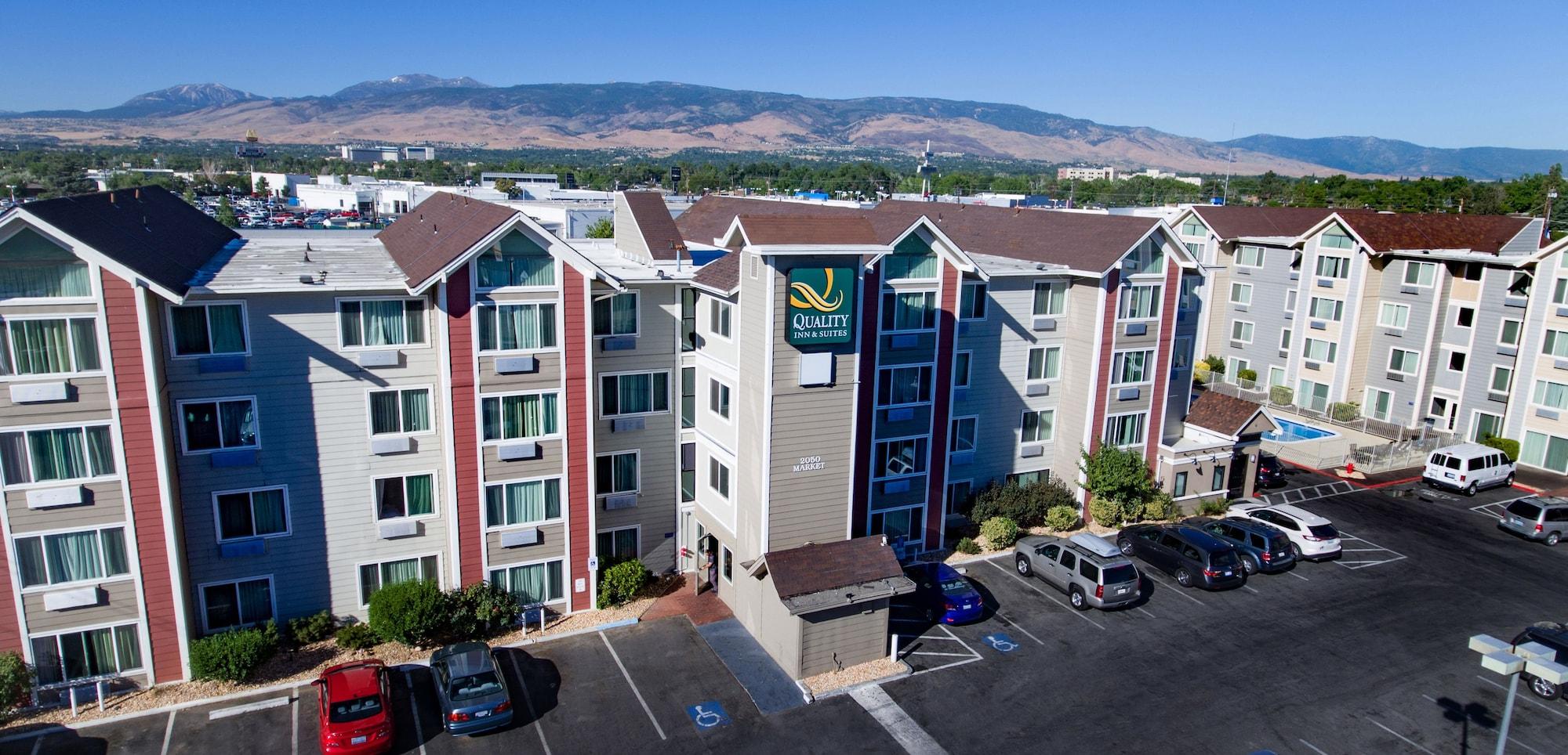 Quality Inn & Suites Reno Airport エクステリア 写真