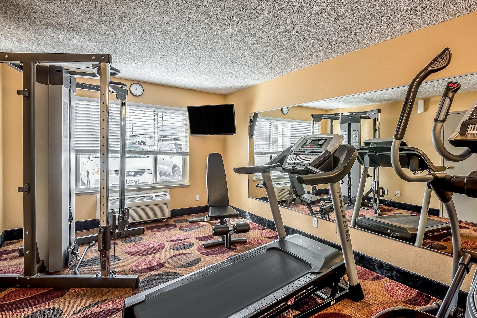 Quality Inn & Suites Reno Airport エクステリア 写真