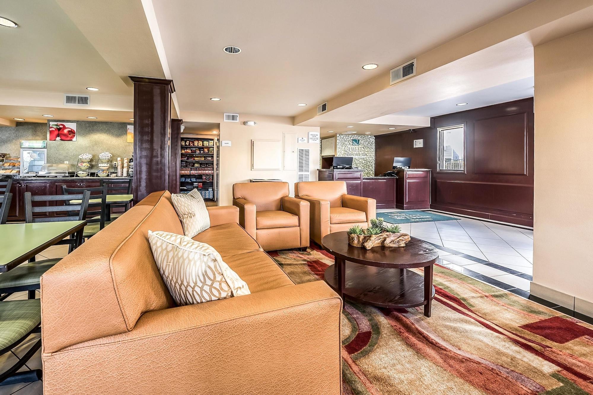 Quality Inn & Suites Reno Airport エクステリア 写真